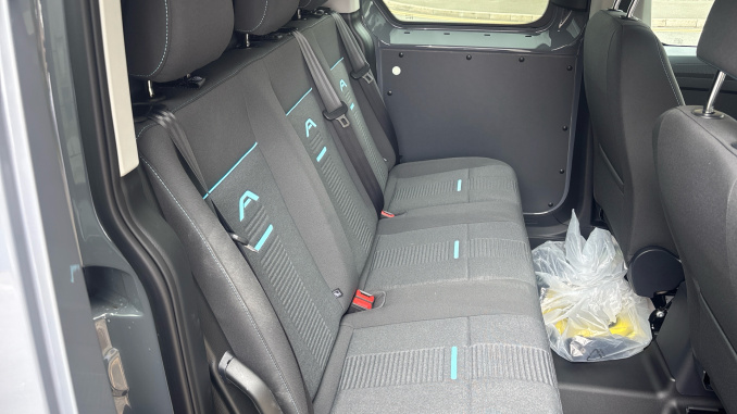 Ford Transit Connect 240 L1 Petrol 1.5 EcoBoost PHEV 150 Active FlexCab Van Auto - Image 31